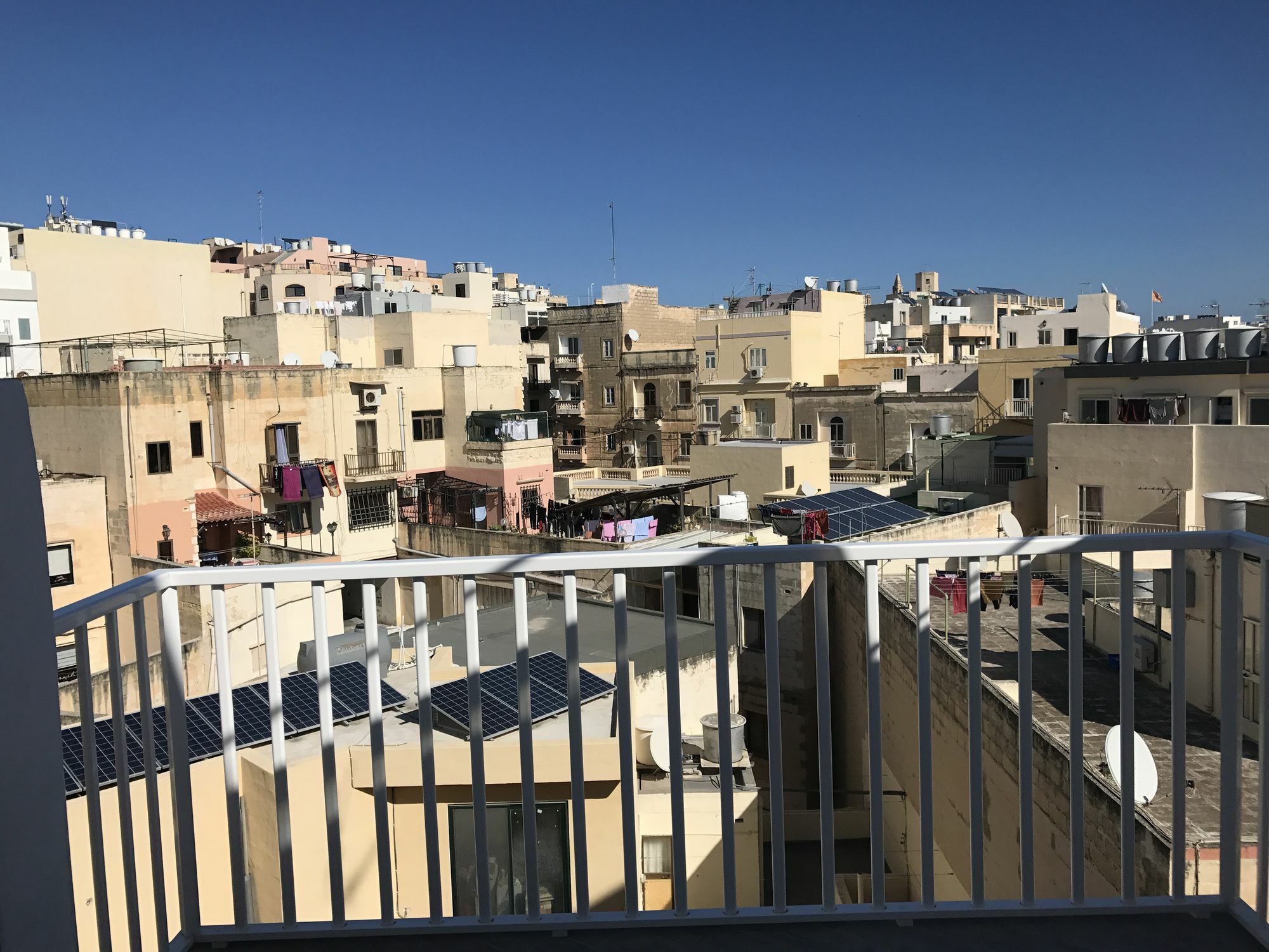 Isola Del Mar Hotel Gzira Exterior photo